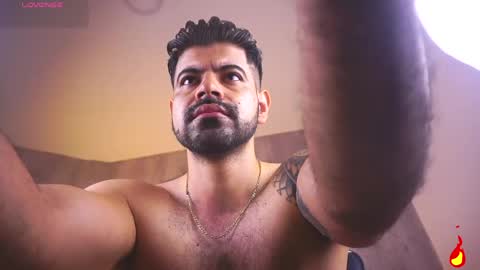 Snapshot of santy_king25 chatting on 8, 6, 2026 santiago online show from 8, 6, 2026