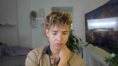 kitty online show from 9, 11, 2025