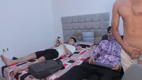 Snapshot of santy_stump chatting on 13, 3, 2026 santy_stump online show from 13, 3, 2026