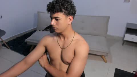 Snapshot of santy_stump chatting on 2, 4, 2026 santy_stump online show from 2, 4, 2026