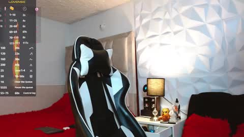 Santyago online show from 6, 12, 2024