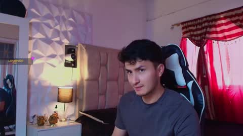 Santyago online show from 1, 1, 2025