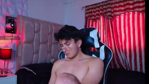 Santyago online show from 15, 1, 2025