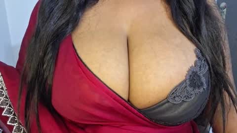 Snapshot of sanvi13 chatting on 1, 4, 2026 sanvi13 online show from 1, 4, 2026