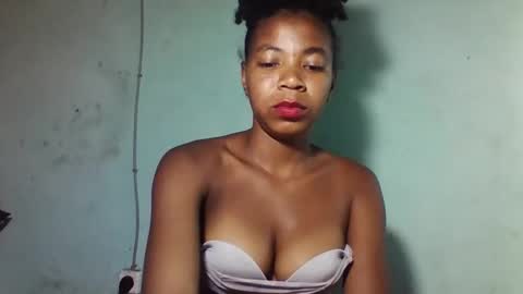 sanyah0123 online show from 21, 12, 2025