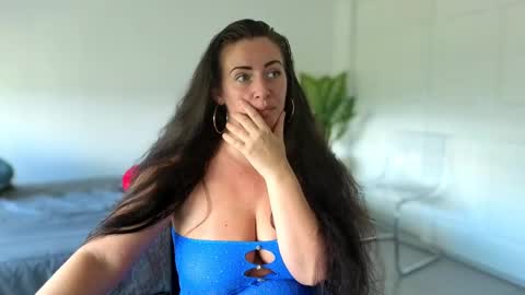 sapphir3xoxo online show from 16, 9, 2025