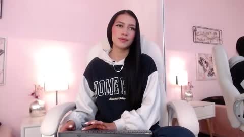 Sara online show from 6, 11, 2025