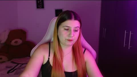 Snapshot of sara_160 chatting on 7, 5, 2026 sara_160 online show from 7, 5, 2026