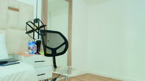 Snapshot of sara_bigass__ chatting on 5, 5, 2026 sara online show from 5, 5, 2026