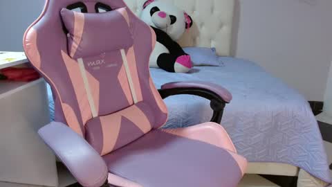 sara_blomd online show from 17, 4, 2026