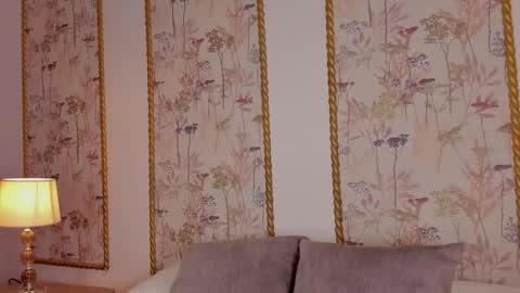 Snapshot of sara_castro24 chatting on 20, 12, 2025 Sara online show from 20, 12, 2025