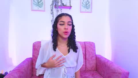 Snapshot of sara_jhonsonn chatting on 2, 12, 2024 Sara Jhonson online show from 2, 12, 2024