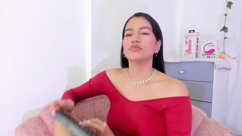 Sara  online show from 8, 2, 2025