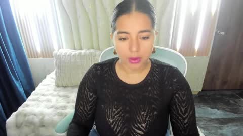 sarah  LIZCANO....... online show from 10, 4, 2026