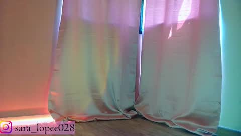 sara_lopee1 online show from 1, 3, 2025