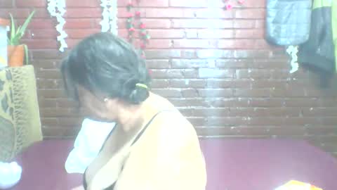 Snapshot of sara_love43 chatting on 8, 4, 2026 Sara love online show from 8, 4, 2026