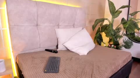 Snapshot of sara_mac_ chatting on 11, 5, 2026 Sara online show from 11, 5, 2026