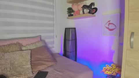   online show from 21, 11, 2025