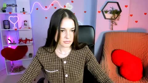 Snapshot of sara_muse1 chatting on 10, 4, 2026 Sara online show from 10, 4, 2026