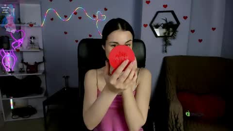 Snapshot of sara_muse1 chatting on 6, 5, 2026 Sara online show from 6, 5, 2026