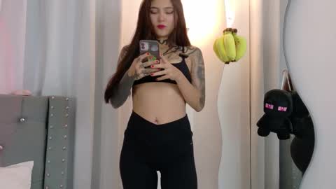 Snapshot of sara_queen9 chatting on 10, 1, 2026 Sara online show from 10, 1, 2026