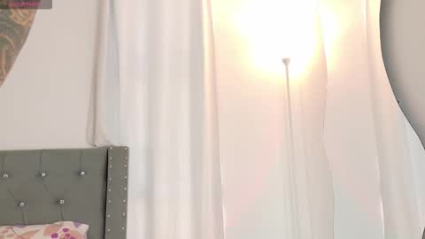 Snapshot of sara_queen9 chatting on 9, 3, 2026 Sara online show from 9, 3, 2026