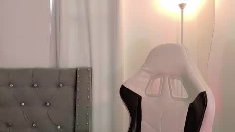 Snapshot of sara_queen9 chatting on 24, 3, 2026 Sara online show from 24, 3, 2026