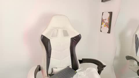 Snapshot of sara_queen9 chatting on 26, 3, 2026 Sara online show from 26, 3, 2026