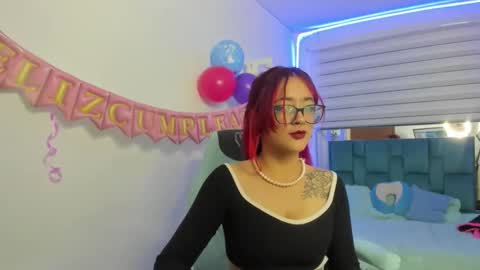 Snapshot of sara_red_x chatting on 15, 4, 2026 sara_red_x online show from 15, 4, 2026