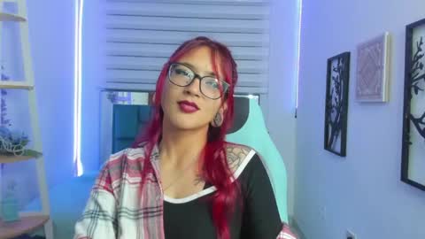 Snapshot of sara_red_x chatting on 8, 6, 2026 sara_red_x online show from 8, 6, 2026