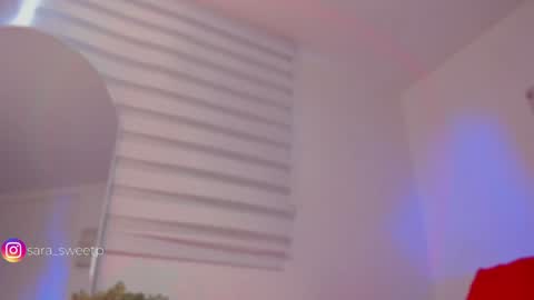 sara_sweett9 online show from 18, 1, 2025