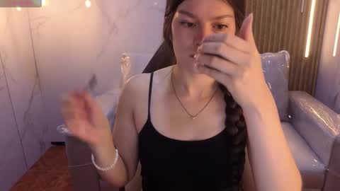 Snapshot of sara_valderrama_ chatting on 16, 12, 2025 sara_valderrama_ online show from 16, 12, 2025