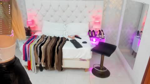 Snapshot of saraa_cute1 chatting on 3, 1, 2025 Saraa Gomez online show from 3, 1, 2025