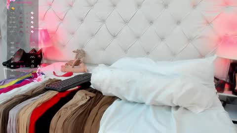 Snapshot of saraa_cute1 chatting on 17, 1, 2025 Saraa Gomez online show from 17, 1, 2025