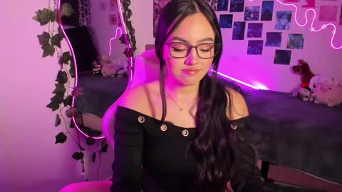          online show from 11, 11, 2025