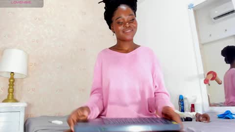 saraacollinss online show from 23, 1, 2025