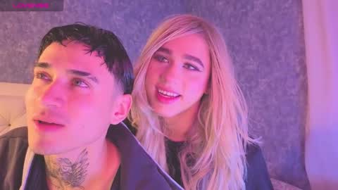 Snapshot of saraah_queen chatting on 28, 10, 2025 Sarah online show from 28, 10, 2025