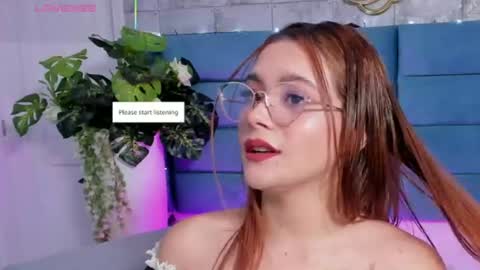 Snapshot of saraalvarezx chatting on 9, 7, 2026 Sara Alvarezx online show from 9, 7, 2026