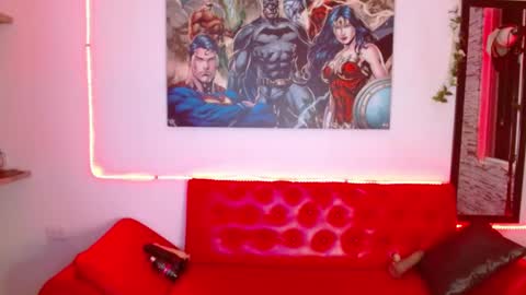 Snapshot of saraapril_1 chatting on 23, 1, 2025 SARAHGIL online show from 23, 1, 2025