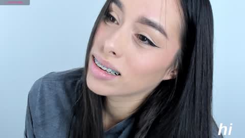 Snapshot of saraarchbould chatting on 4, 2, 2025 Sara online show from 4, 2, 2025