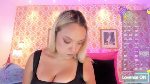 SaraAvila  online show from 27, 2, 2026