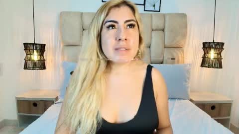 Snapshot of sarablonde_t chatting on 11, 5, 2026 sarablonde_t online show from 11, 5, 2026