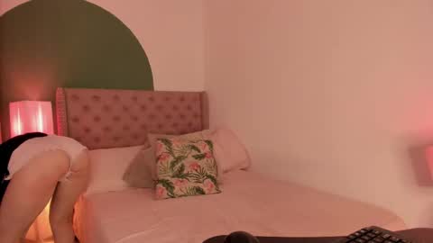 Snapshot of sarada_parker chatting on 10, 2, 2025 Sarada Parker online show from 10, 2, 2025