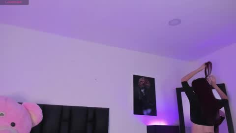 Snapshot of sarada_parker chatting on 21, 4, 2026 Sarada Parker online show from 21, 4, 2026