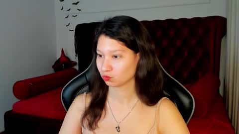 SaraDenars online show from 11, 11, 2025