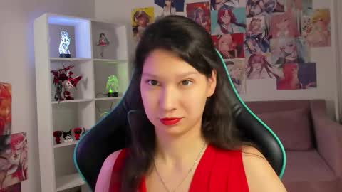 SaraDenars online show from 5, 12, 2025