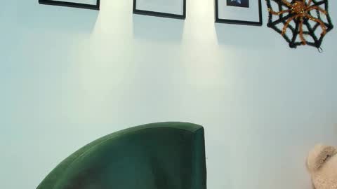 Snapshot of saraevil chatting on 15, 12, 2025 Sara online show from 15, 12, 2025