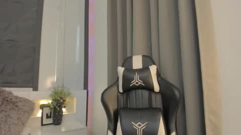 Snapshot of saragomez_1 chatting on 11, 2, 2026 Sara Gomez online show from 11, 2, 2026