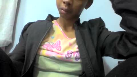 Snapshot of sarah146341 chatting on 18, 12, 2025 sarah146341 online show from 18, 12, 2025