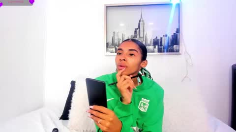 sarah_ashbourne online show from 2, 10, 2025